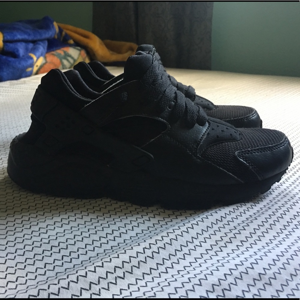 Nike Huarache Big Kid Shoe